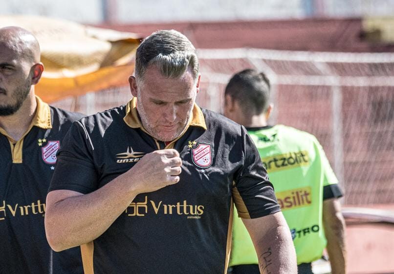  João Carlos Barros é demitido do Batatais as vésperas do último jogo