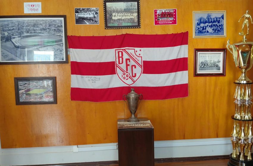  Câmara Municipal recebe exposição em homenagem ao Batatais F.C. em comemoção aos 107 anos do Clube